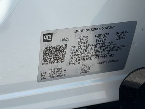 Used 2024 Buick Encore GX Sport Touring FWD image 31