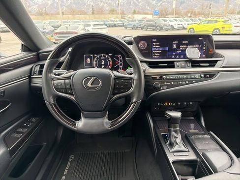 Used 2019 Lexus ES 350 w/ Accessory Package image 26