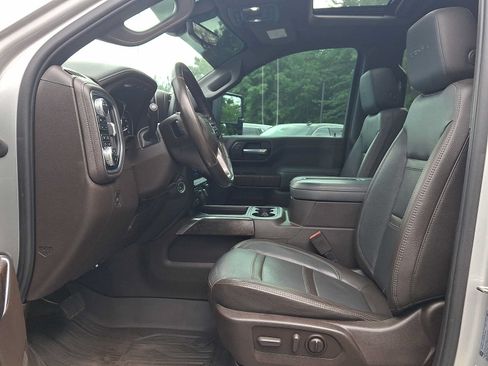 Used 2022 GMC Sierra 3500 Denali w/ Denali Ultimate Package AWD/4WD image 16