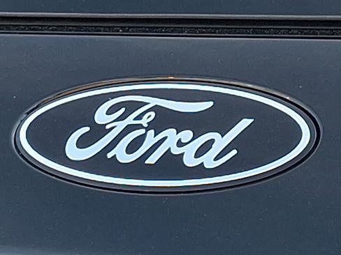 Used 2025 Ford Expedition Platinum w/ Stealth Performance Package AWD/4WD image 30