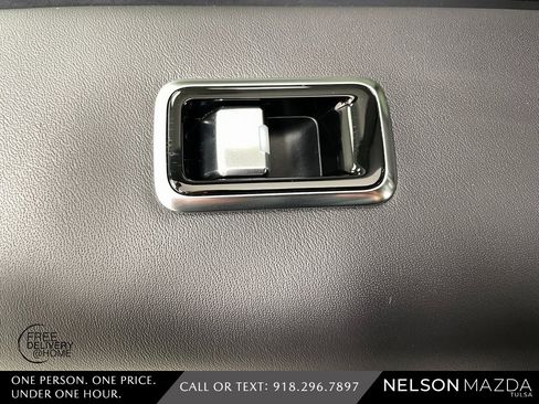 Used 2018 Land Rover Range Rover Sport HSE Dynamic image 34