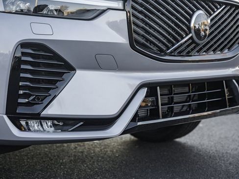 New 2026 Volvo XC60 B5 Plus w/ Protection Package Premier image 12