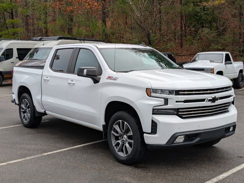 Used 2019 Chevrolet Silverado 1500 RST image 11