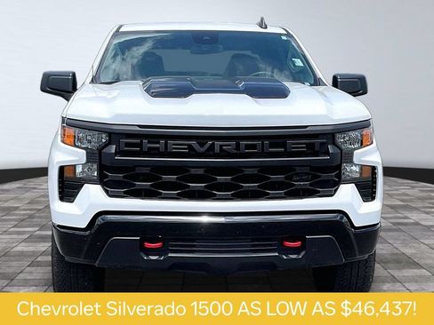 Used 2025 Chevrolet Silverado 1500 Custom Trail Boss w/ LPO, Dark Essentials Package AWD/4WD image 3