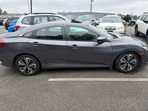 Used 2016 Honda Civic EX-T image 4