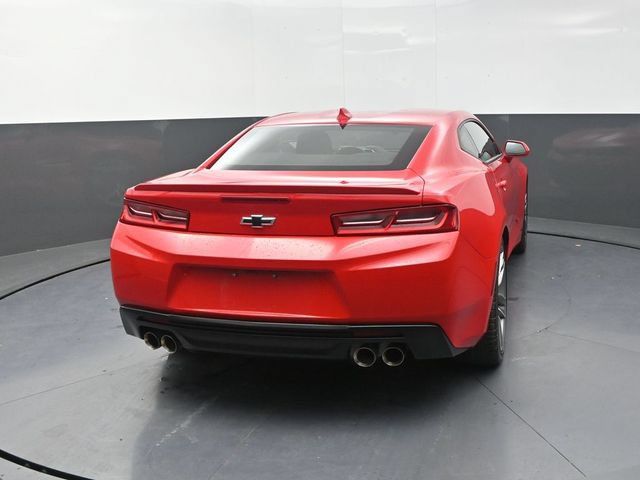 Used 2018 Chevrolet Camaro LT w/ RS Package RWD image 7