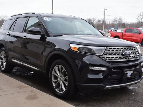 Used 2022 Ford Explorer Limited w/ Equipment Group 301A image 7