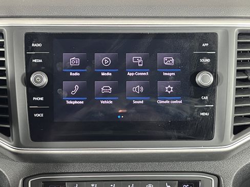 Used 2019 Volkswagen Atlas SE image 15