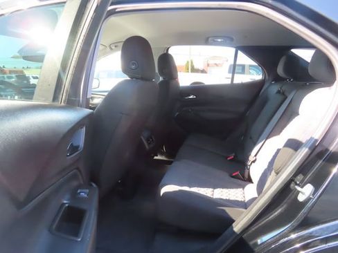 Used 2023 Chevrolet Equinox LT FWD image 22
