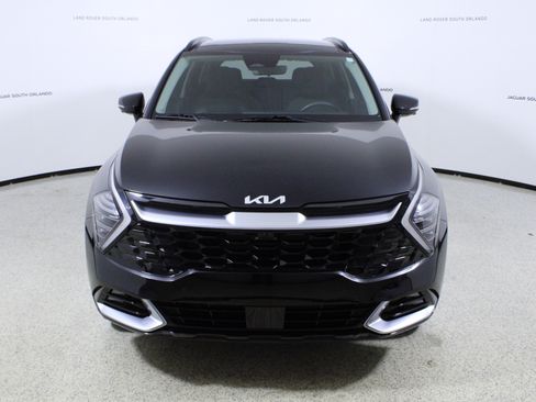 Used 2023 Kia Sportage SX image 2
