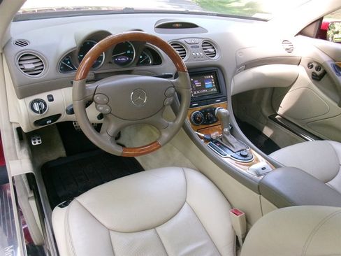 Used 2007 Mercedes-Benz SL 550 w/ Premium Pkg I image 13
