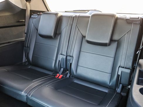 Used 2022 Volkswagen Atlas SE image 19