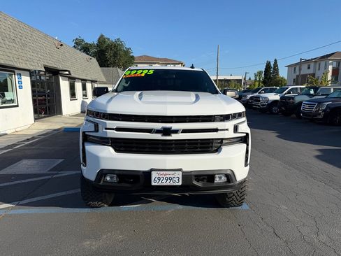 Used 2021 Chevrolet Silverado 1500 RST image 2