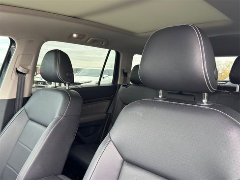 Used 2021 Volkswagen Atlas SEL w/ MDO Package (Bench Seat) image 11