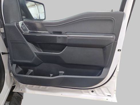 Used 2021 Ford F150 XLT w/ Equipment Group 302A High image 11