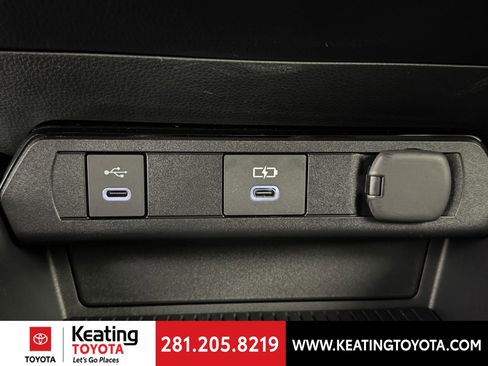 New 2026 Toyota Prius Plug-In Hybrid image 16