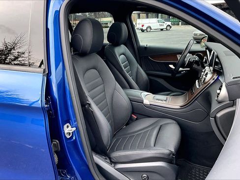 Certified 2022 Mercedes-Benz GLC 43 AMG 4MATIC image 8