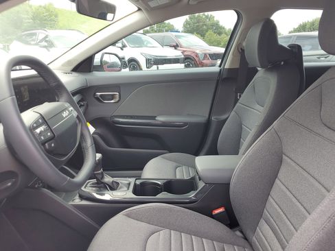 New 2025 Kia K4 EX image 28