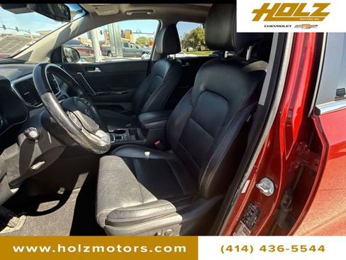 Used 2020 Kia Sportage EX w/ Option Group 15 image 20