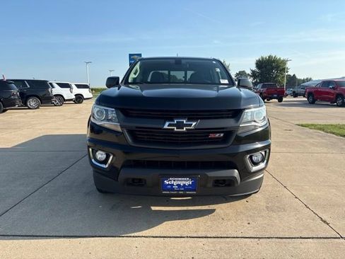 Used 2015 Chevrolet Colorado Z71 w/ LPO, Gearon Bar Package AWD/4WD image 3
