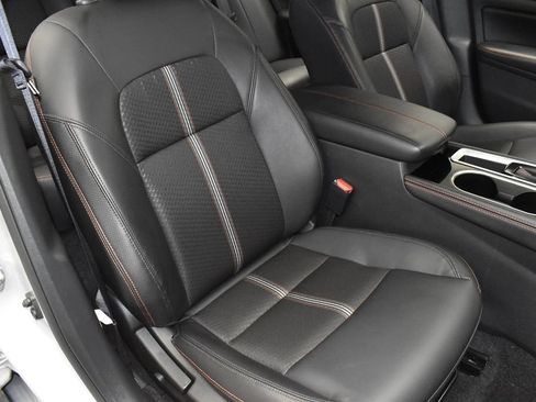 Used 2025 Nissan Altima 2.5 SR FWD image 25