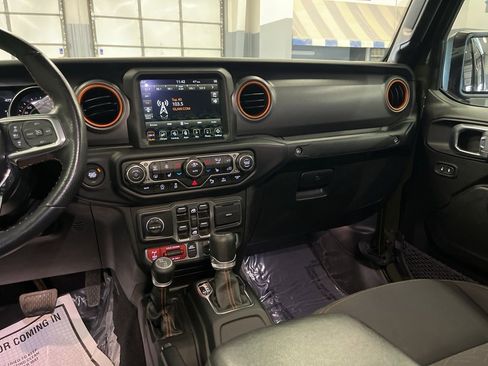 Used 2023 Jeep Gladiator Mojave image 26