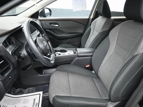 Used 2023 Nissan Rogue SV image 24