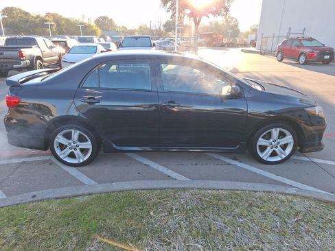 Used 2013 Toyota Corolla S image 7