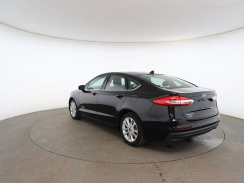 Used 2019 Ford Fusion SE image 11