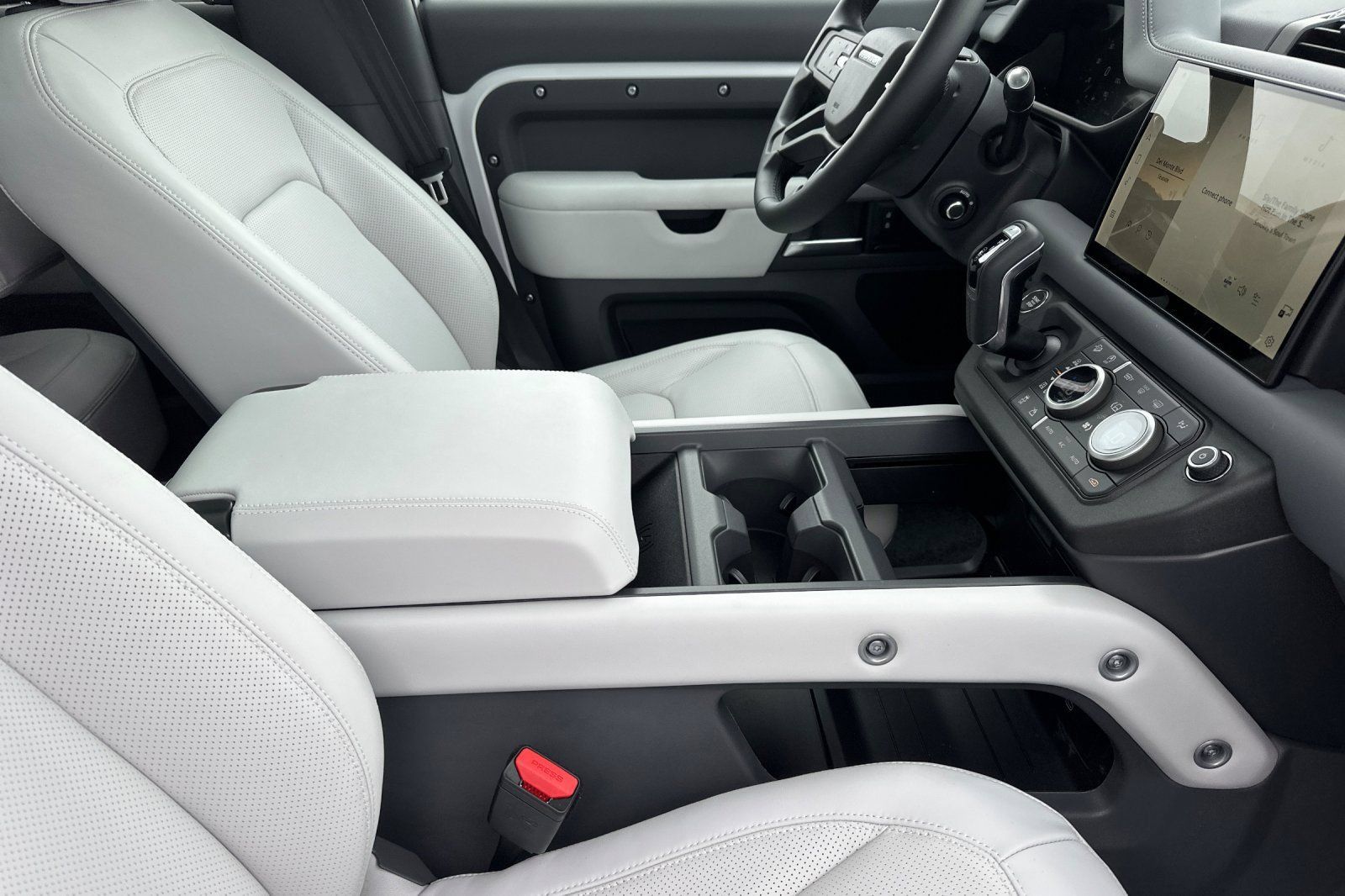 New 2025 Land Rover Defender 130 S AWD/4WD image 16