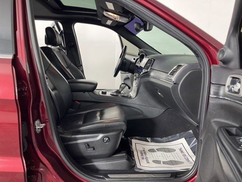 Used 2020 Jeep Grand Cherokee Limited image 37