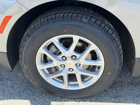 Certified 2024 Chevrolet Equinox LT AWD/4WD image 12