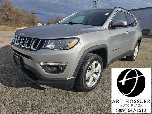 Used 2021 Jeep Compass Latitude image 1