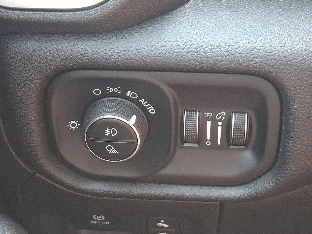 Used 2025 RAM 1500 Big Horn AWD/4WD image 23