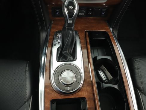 Used 2019 INFINITI QX80 Luxe image 8