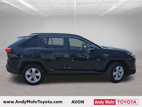 Used 2020 Toyota RAV4 LE AWD/4WD image 8