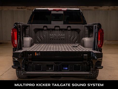 Used 2025 GMC Sierra 1500 Denali Ultimate image 8