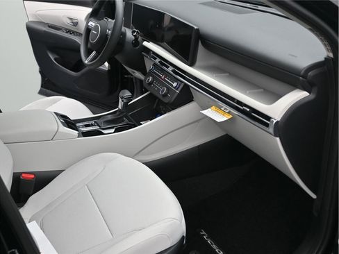 New 2026 Hyundai Tucson SE AWD/4WD image 9