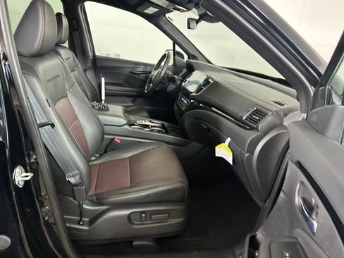 Used 2024 Honda Ridgeline Black Edition image 29