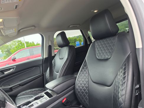 Used 2024 Ford Edge Titanium AWD/4WD image 11