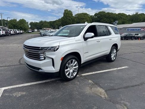 Used 2024 Chevrolet Tahoe High Country w/ Premium Package AWD/4WD image 4
