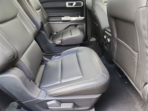 Used 2023 Ford Explorer XLT w/ Equipment Group 202A image 25