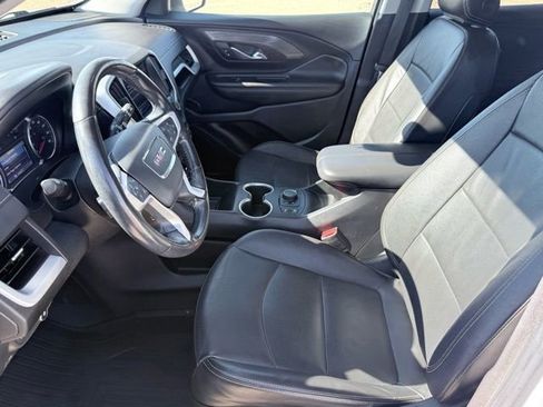 Used 2021 GMC Terrain SLT w/ Elevation Edition image 19
