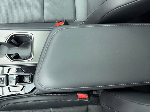 Used 2023 Lexus NX 250 FWD w/ Premium Package image 32