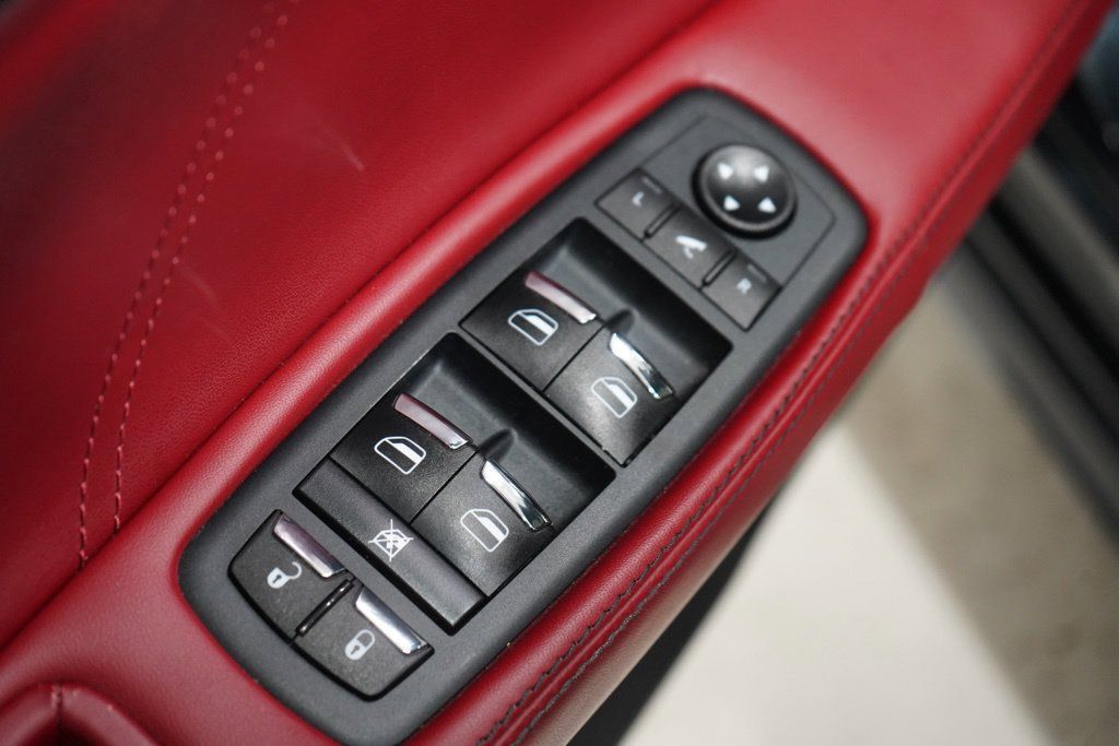 Used 2022 Maserati Quattroporte Trofeo RWD image 20