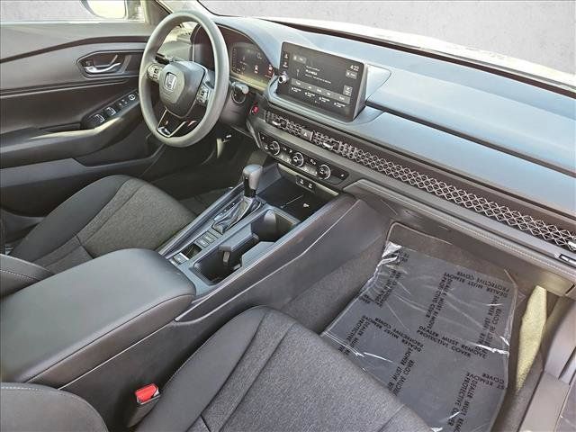 Used 2026 Honda Accord SE image 27