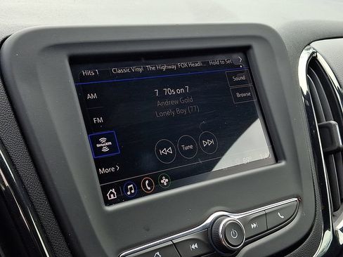 Certified 2023 Chevrolet Equinox RS AWD/4WD image 16