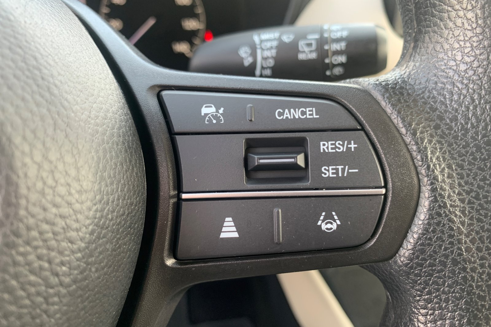 Used 2024 Honda HR-V LX image 30