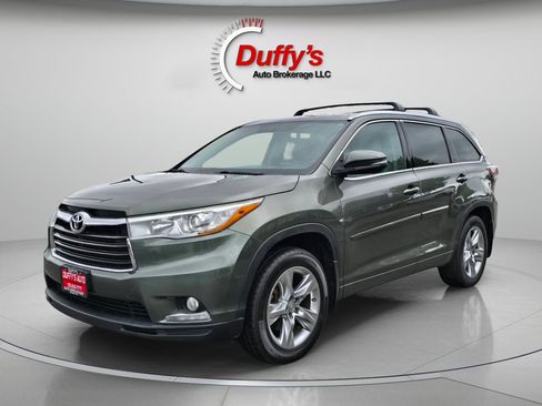 Used 2015 Toyota Highlander Limited AWD/4WD image 18