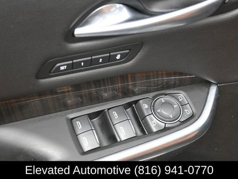 Used 2019 Cadillac XT4 Premium Luxury image 16